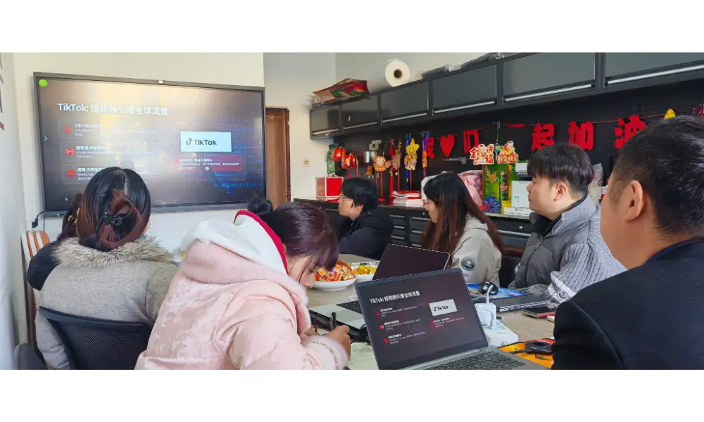 Üdvözli a kínai újévet a Power Tower megoldásokkal