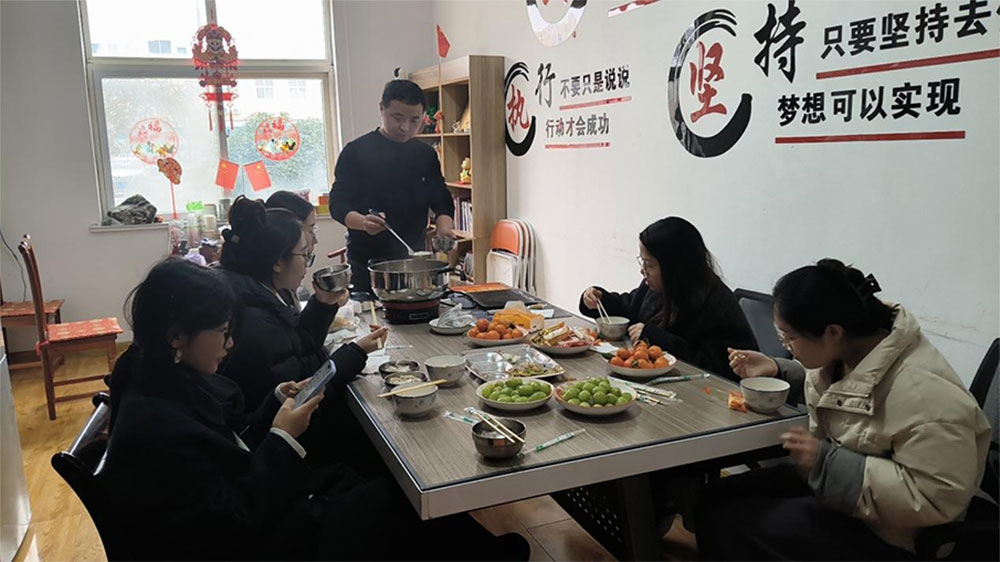 Lámpásfesztivál ebéd: Tangyuan és Team Vibes az irodában